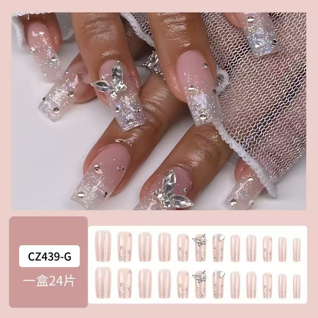Europa y los Estados Unidos explotaron amor diamante de manicuras, flash dulce y cool usar uñas simples mariposa manicuras falsas productos al por mayor