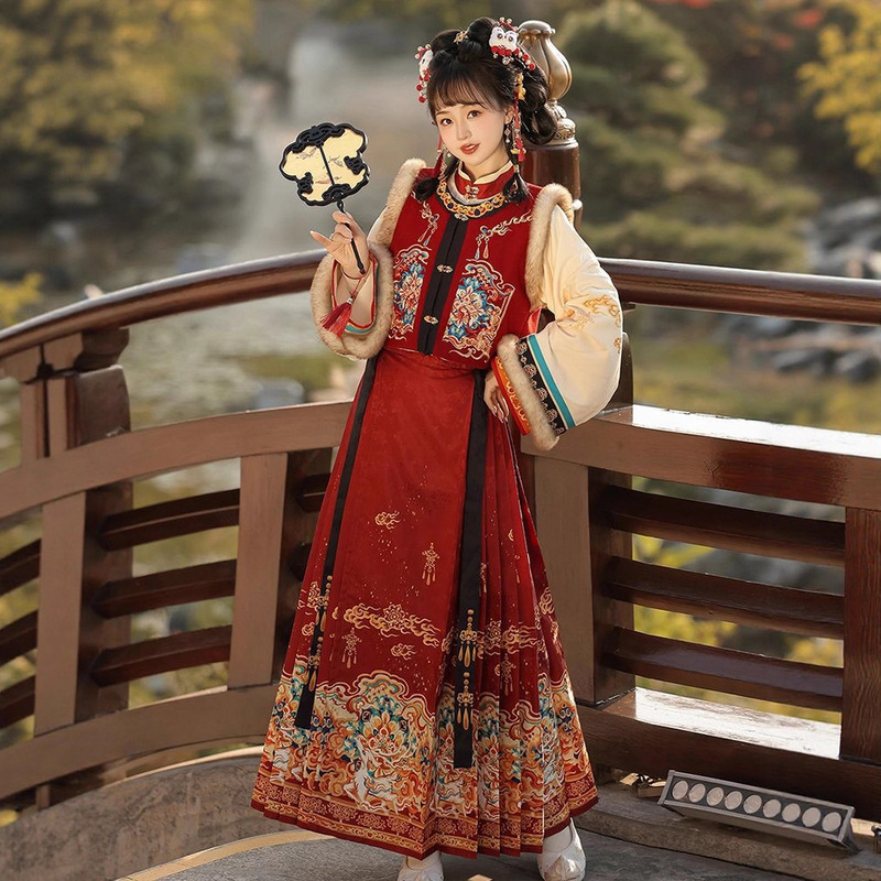Original Ming-Style Improved Hanfu for Women, Autumn and Winter [Luyu] Embroidered Stand-Collar Mantou with Horse-Face Skirt, Fleece-Lined Winter Set