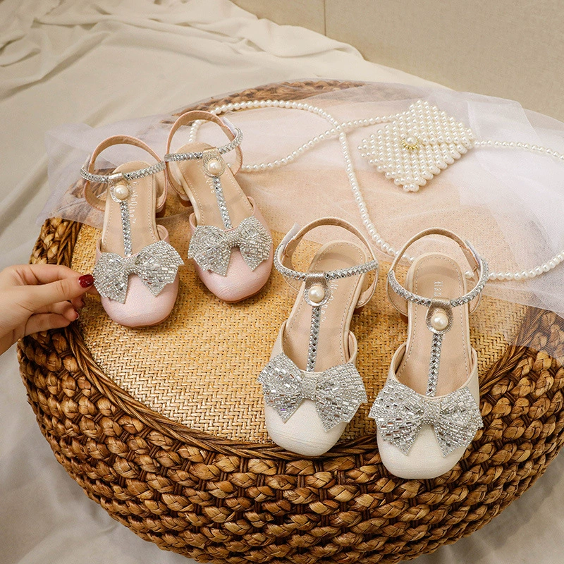 Туфли для девочек на квадратном каблуке, новинка, модные детские одиночные туфли на толстом каблуке в Корейском стиле, сценические туфли принцессы с бантом и стразами