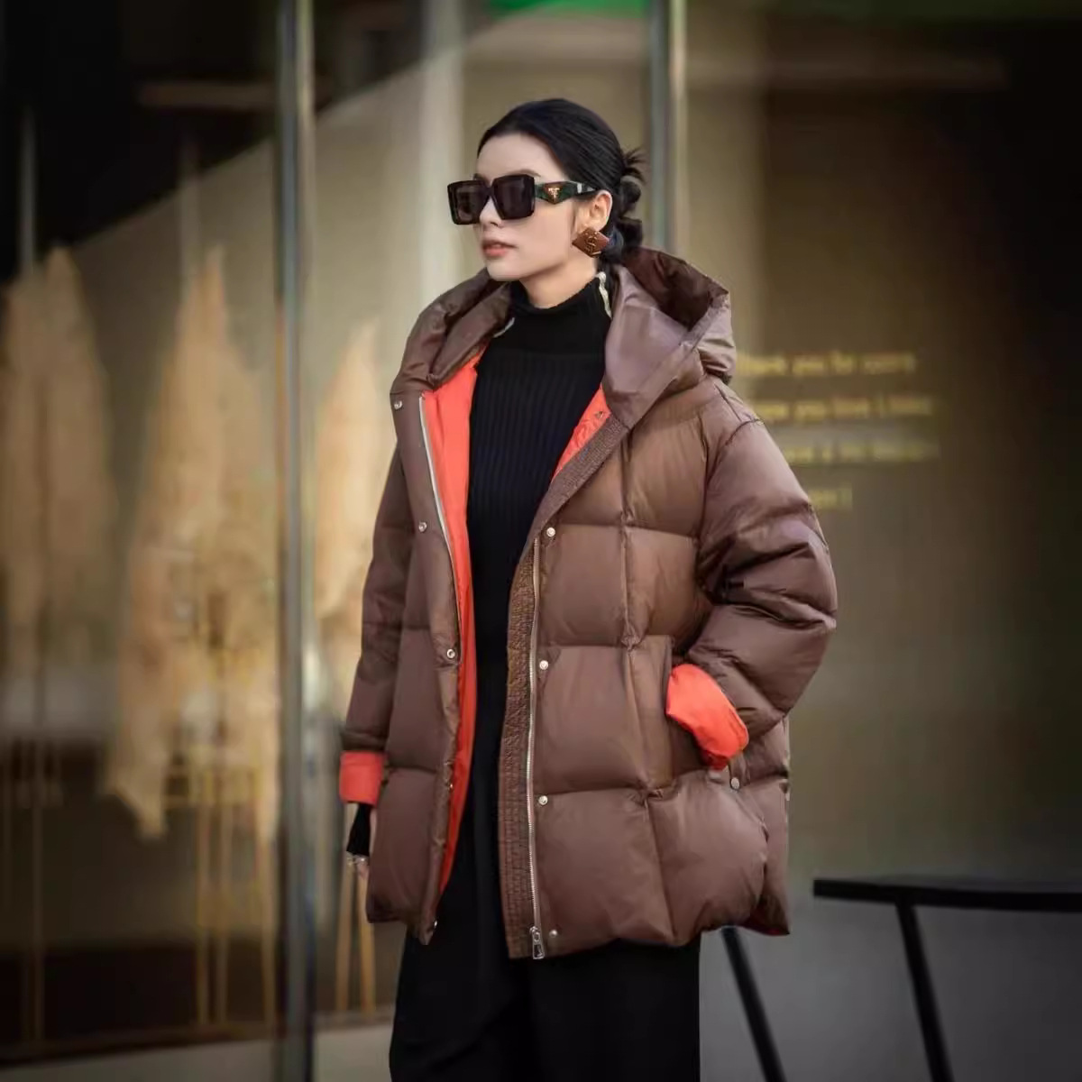 跨境秋冬新款时尚羽绒服女中长面包服宽松A版撞色连帽白鸭绒外套