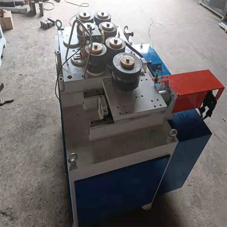 6 máquina de enrollamiento hidráulico NC automático de metal de aluminio de arco