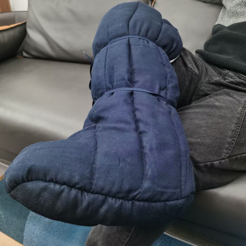 Extra Large Warm Cotton Foot Covers, Plaster Calf Cold-Proof Socks, Adult Fracture Cotton, Elderly Surgery Care Bandage and Neck Protector