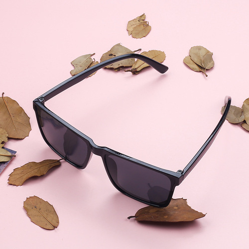 New fashionable square sunglasses, the same style of anti-UV men's sunglasses, foreign trade of driving and cycling glasses