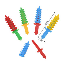 专业生产糖果小玩具 迷你宝塔剑 吸版挂板吊板玩具促销抽奖小礼品