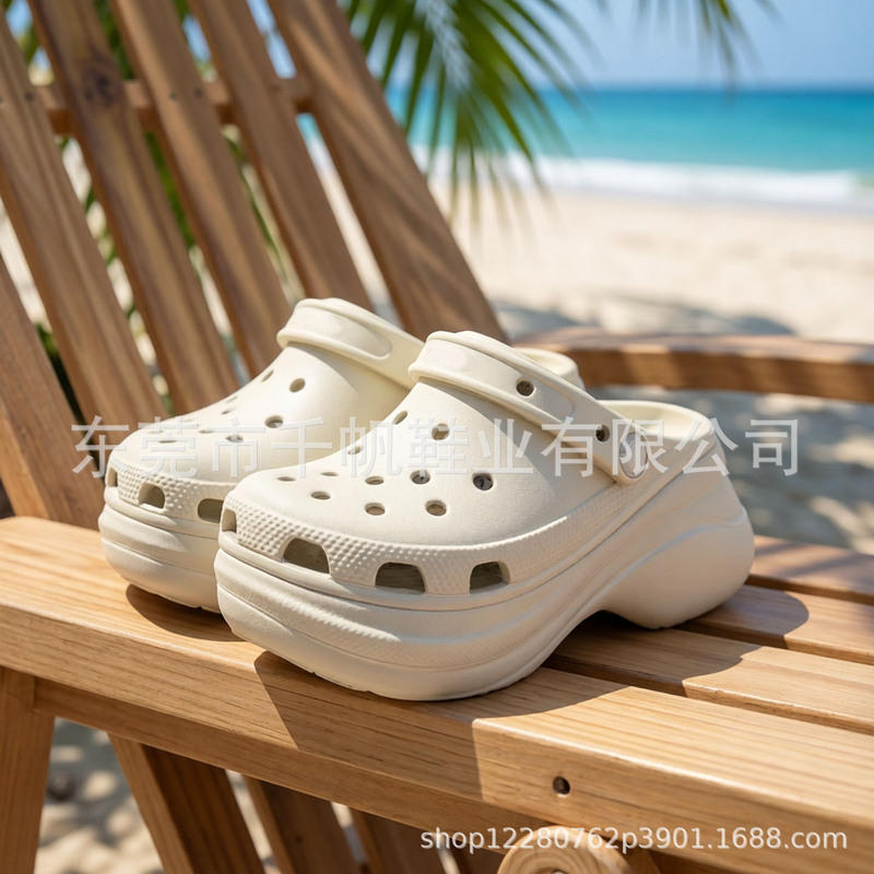 Thick-Soled Whale Hole Shoes for Women, Summer Thick-Soled Height-Increasing Casual Cloud Dad Beach Shoes with Closed-Toe Design