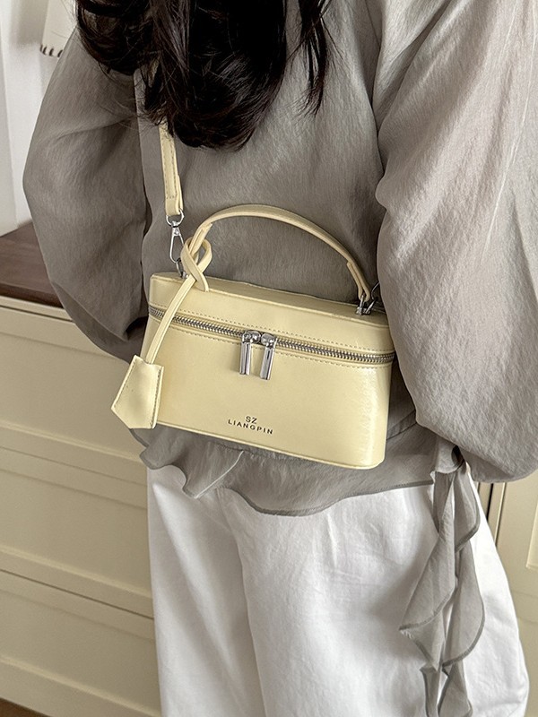 Bolsa de mano caliente para mujeres 2026 nuevo nicho zhong lujo ligero bolso de caja casual simple bolso de mochila image 3