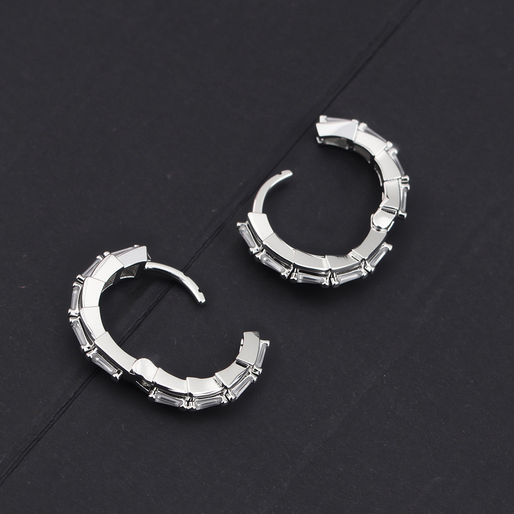Orecchini a clip a forma di serpente con strass per uomo_voghion.com