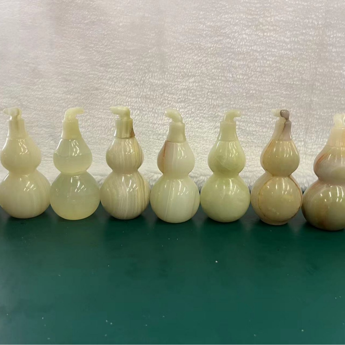 玉石空心手雕葫芦玉摆件福禄寿阿富汗玉家居摆件宝葫芦