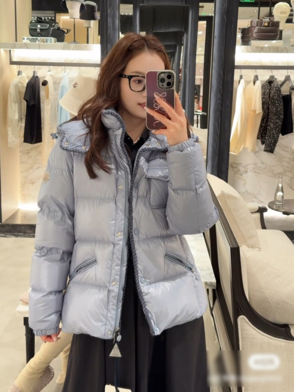 2025年南油秋冬Mon*新款90白鹅绒外套钩花边设计连帽蒙口羽绒服女|undefined