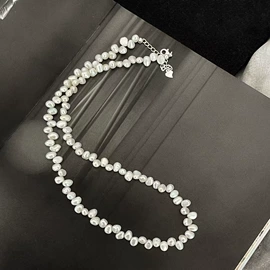 项链;耳钉;耳环