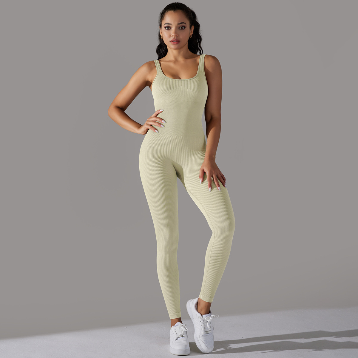 Cruz-frontera sin costuras de punto de color sólido apretado cuello plano mono deportes correr fitness yoga traje de una pieza traje