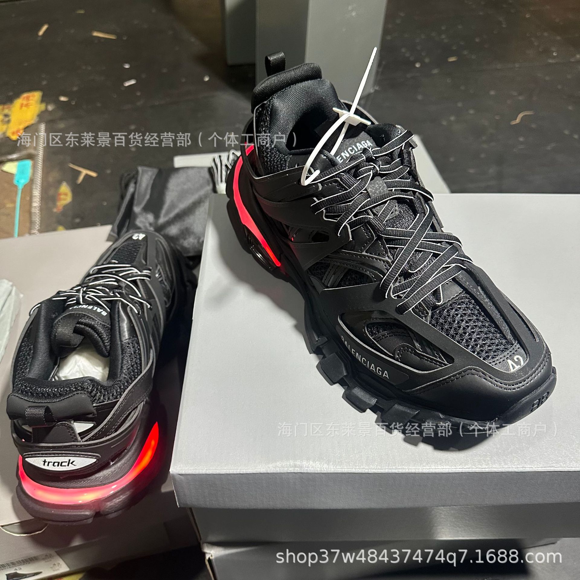 Putian Chunyuan París con lámparas zapatos tracks 3.0 zapatos de hombre y mujer con lámparas LED aumentando la altura de las zapatillas retrógradas