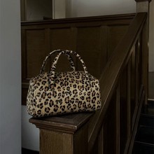 �¿�W�tͬ��r�аٴ�y�Rë�PͲ������С���OӋ����μ�б���