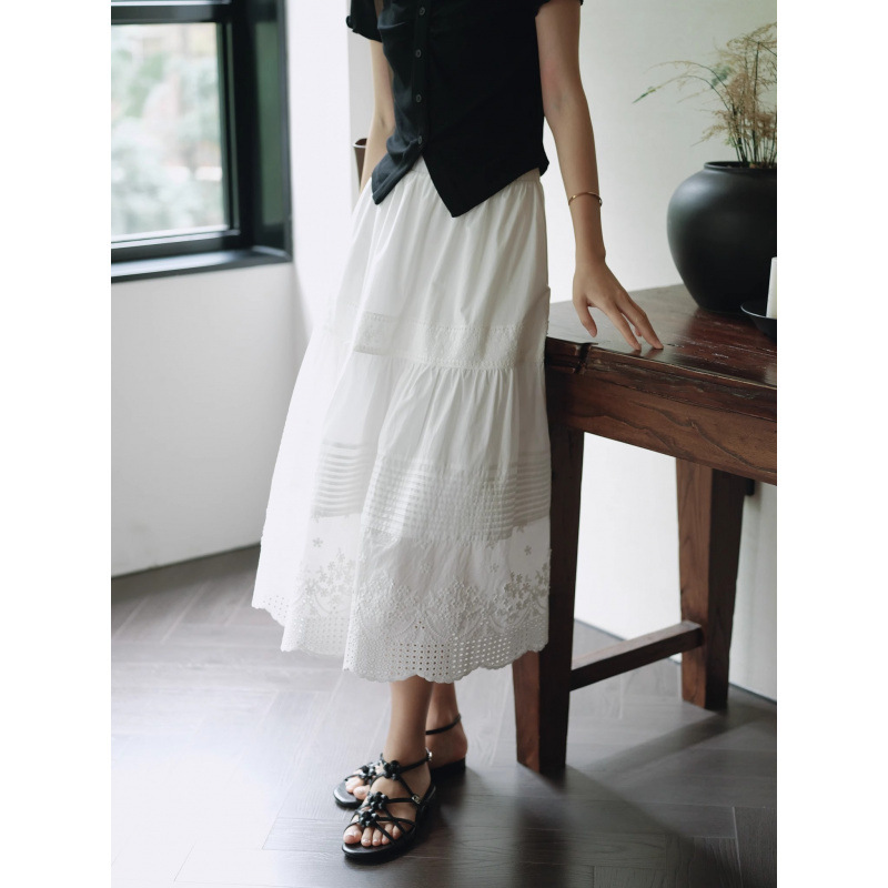 Heavy Industry French Style Lace Trim White Lace Long Dress A- Line Skirt 2025 Summer New Cotton Pleated Skirt for Women Heavy Industry French Style Lace Trim White Lace Long Dress A- Line Skirt 2025 Summer New Cotton Pleated Skirt for Women