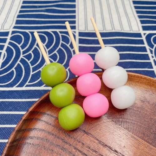 Fun meatball string hairpin Japanese-style simulation three-color meatball food hairpin side clip creative headwear student gift