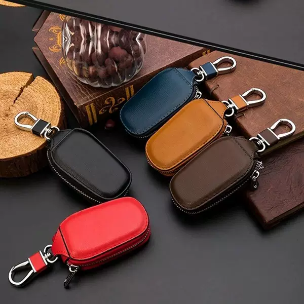 Car Key Case, Universal for Men and Women, Pu Leather, Multifunctional, Waist-Hanging Zipper Key Pouch, Car Logo, Genuine Leather Key Case Cover