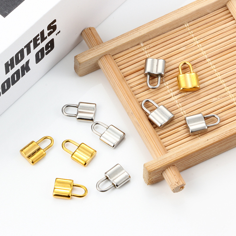 304 Stainless Steel Material 1 Piece 304 Stainless Steel Lock Pendant