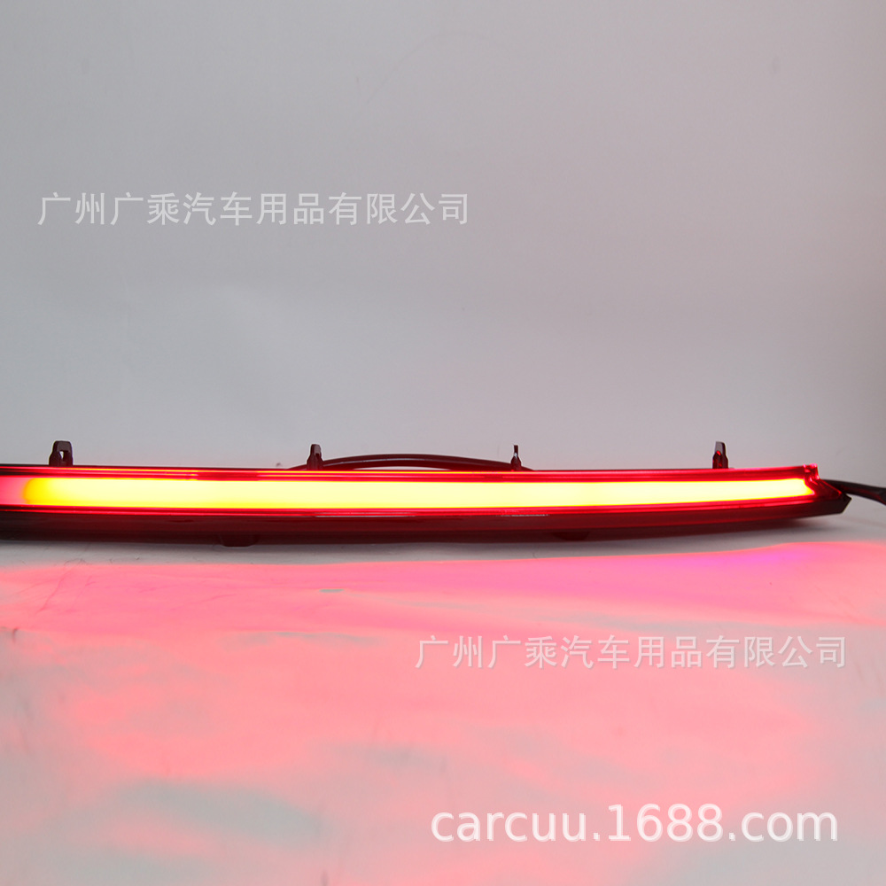 Aplicable a 18-19 Toyota CHR Luz de marcha CHR luz trasera Yize Luz de marcha luz de freno
