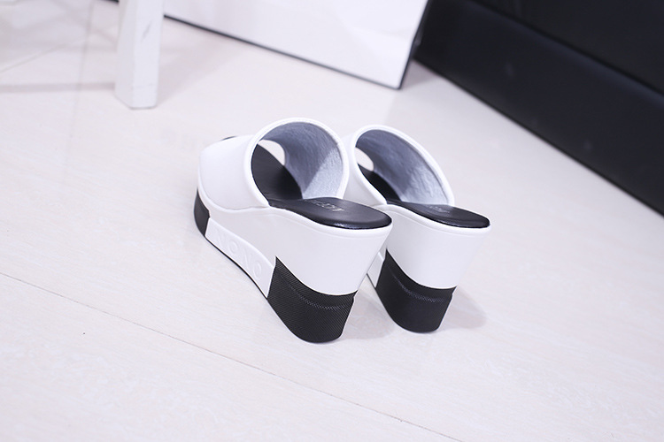 Women's Casual Color Block Round Toe Wedge Slippers display picture 18