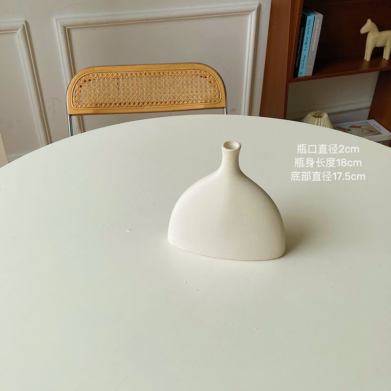 Meniscal de plástico ornamentos de jardín decoración del gabinete de televisión porche ins <unk> viento tranquilo sensación de pequeño pueblo arreglos de flores de sala de estar