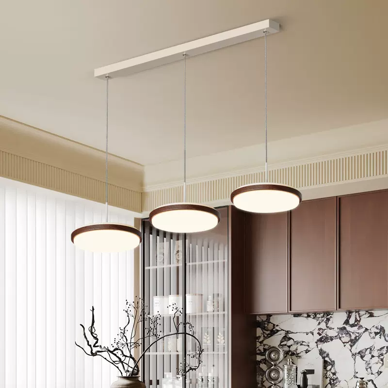 中古风餐厅吊灯2025年新款全光谱三头餐桌饭厅吊灯中山灯具