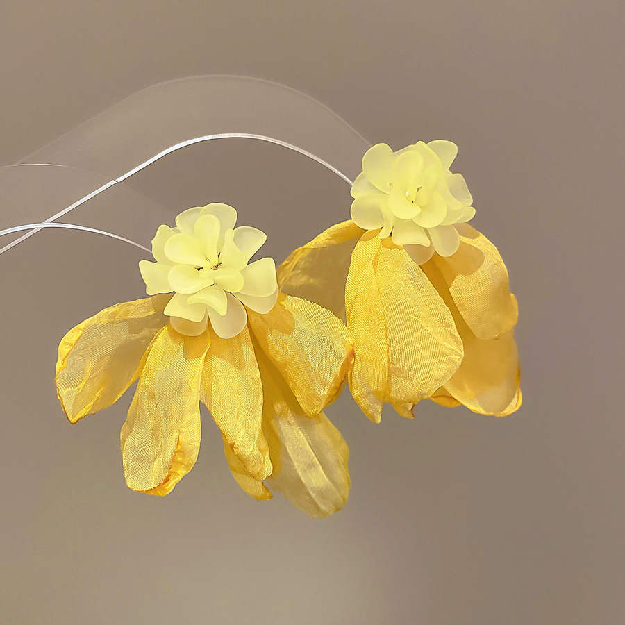 Pendientes de flores de color dopamina Pendientes dulces y frescos de primavera y verano Pendientes pequeños y elegantes de alta gama para mujer