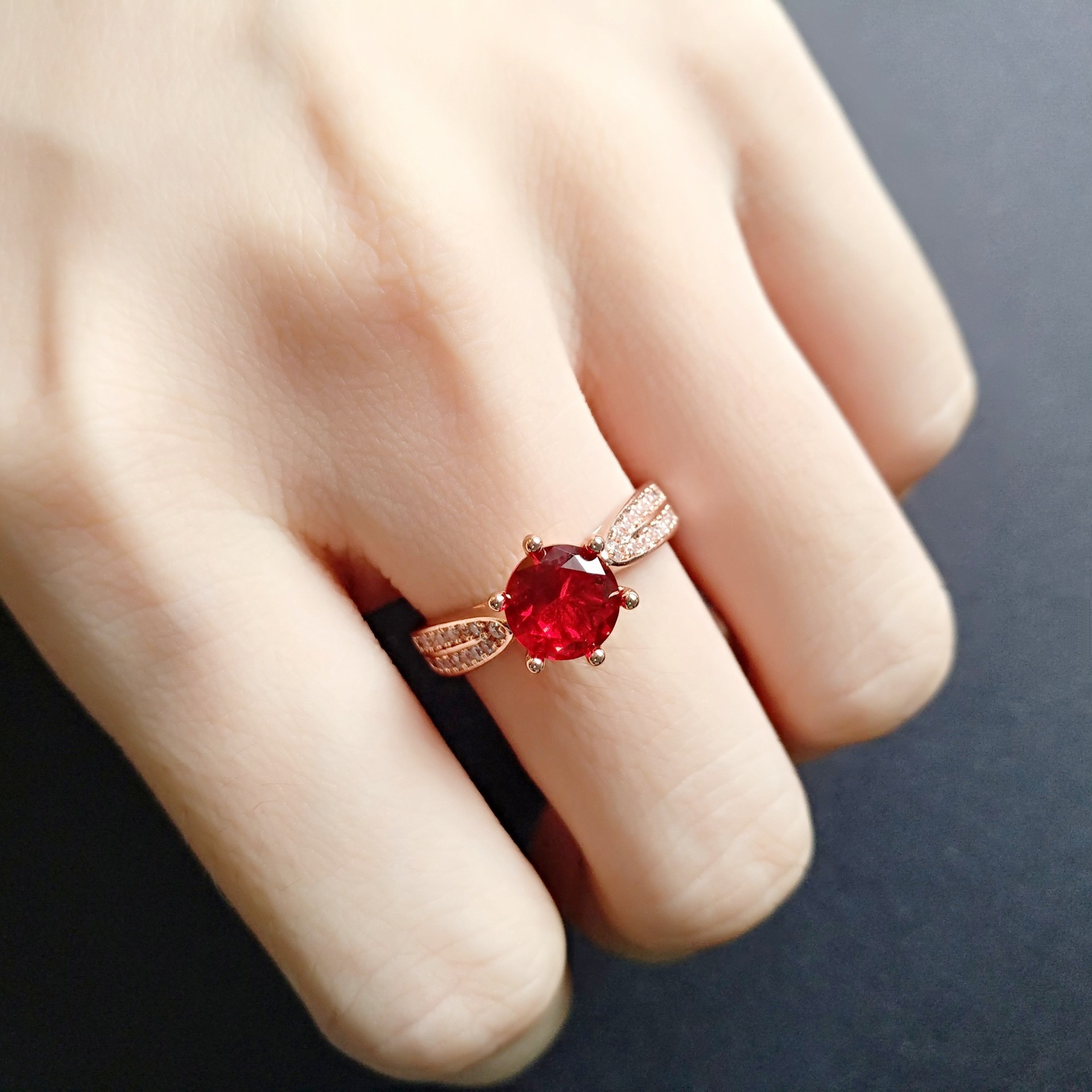 Cross-Border Imitation Ruby ​​Diamond Ring Micro-Set Moissanite Red Crystal Ring Six-Claw Row Diamond Red Garnet Engagement Ring