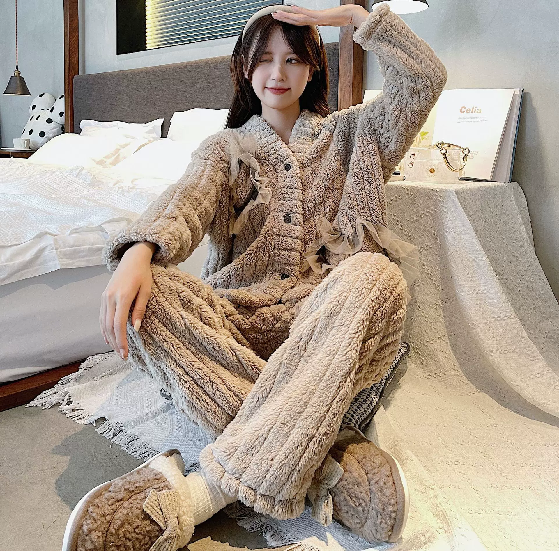 Ins风网红爆款小香风睡衣女秋冬季舒棉绒加厚加绒保暖家居服套装
