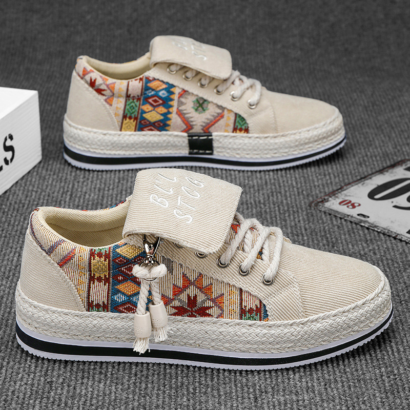 2024 nuevos zapatos de skate casuales de primavera y otoño zapatos perezosos zapatos de tela zapatos de moda para hombres