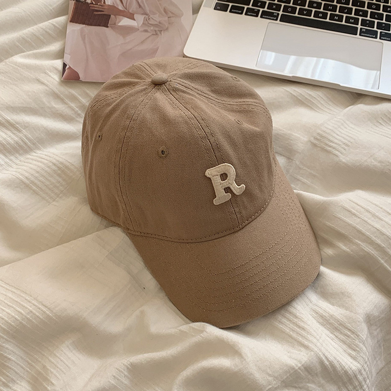Gorra de béisbol estilo coreano circunferencia de la cabeza grande cara-mirando pequeño sombrero hombres y mujeres pareja moda todo partido letra R gorra al por mayor