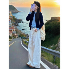 早秋穿搭一整套2025高级感梨型身材炸街奶乖休闲洋气时尚减龄套装