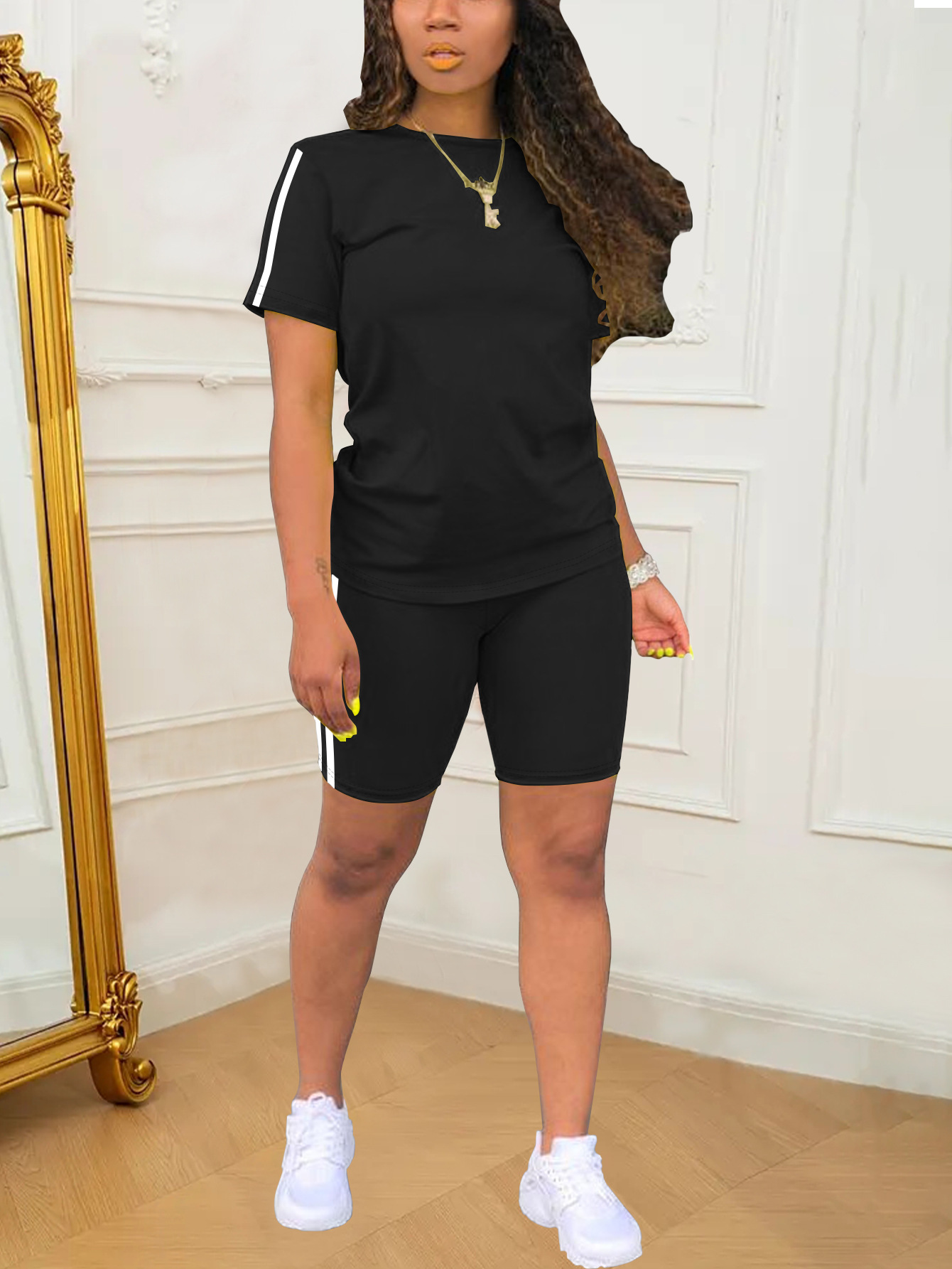 Summer Women's Patch Top And Shorts Set Round Neck Short Sleeved_voghion.com