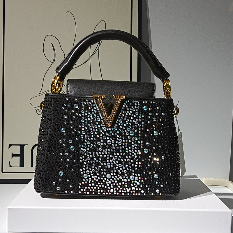 Women's Luxury Handbag with Rhinestones, Popular Large-Capacity Versatile Tote Bag, Fashionable Pearl Bucket Shoulder Crossbody Bag for Women
