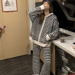 外贸跨境XX838#加厚连帽条纹绒 半边绒女生睡衣套装46元M-XXL