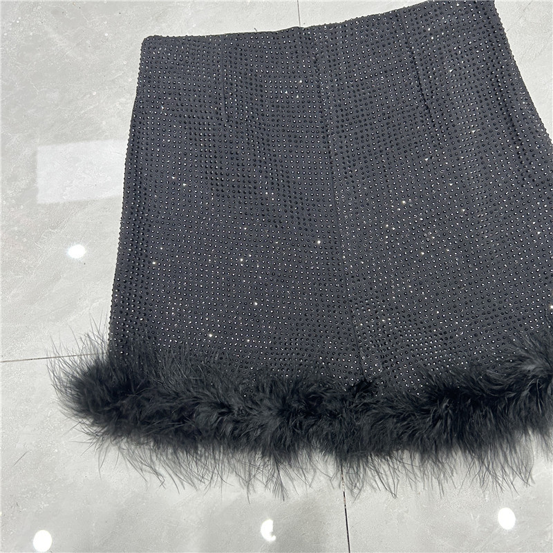 Pantalones Cortos con Pedrería y Plumas para Mujer Diseño Elástico para Fiesta