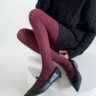 Autumn and Winter Niche Retro Love Dark Pattern Three-dimensional Vertical Pattern Jacquard Slim Base Socks Women's Spring and Autumn Solid Color Personalized Silk Stockings