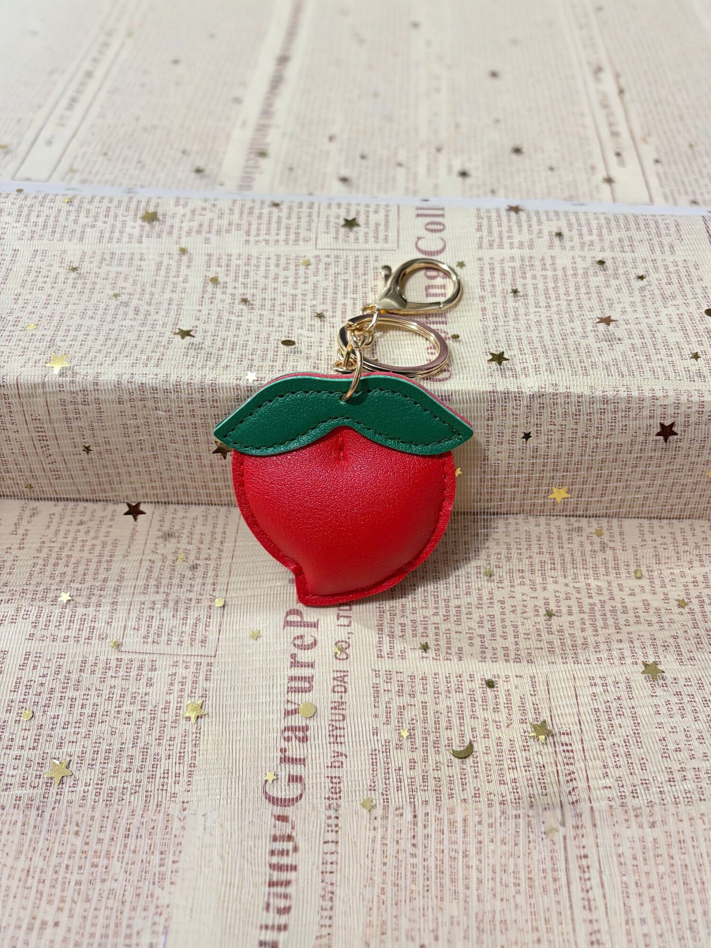Cute estilo de fruta bolsas de cuero PU colgante llavero melocotón manzana limón decoración colgante multicolor