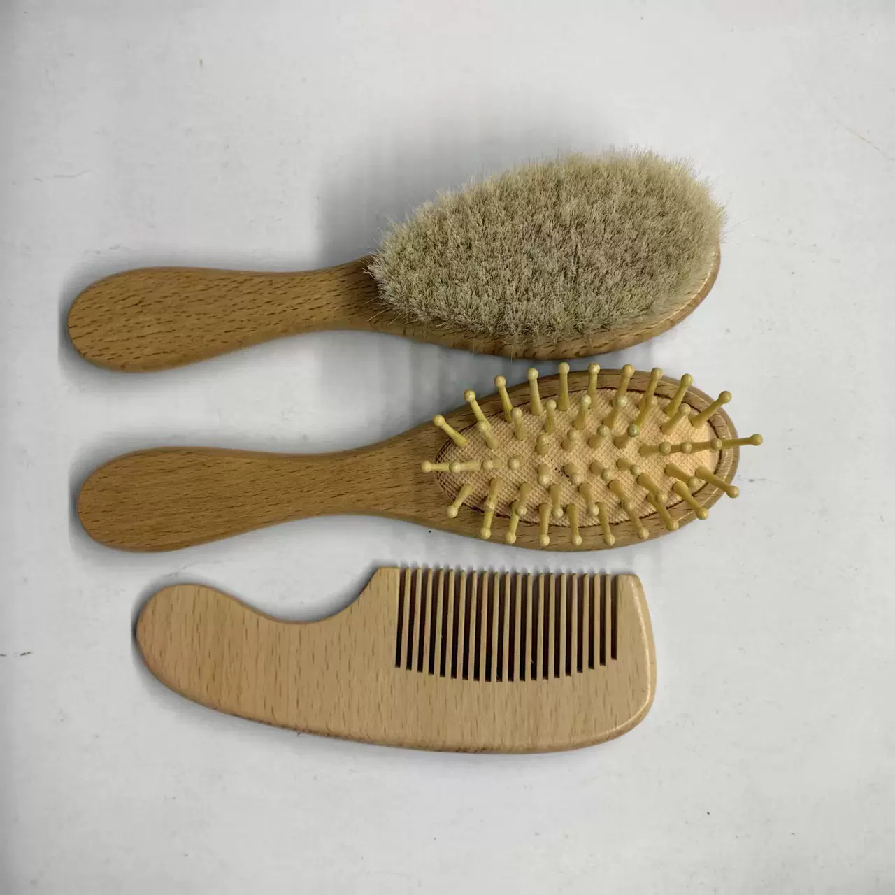 榉木山羊毛刷新生婴儿护理套装刷子宝宝头皮按摩梳子婴童婴童专用