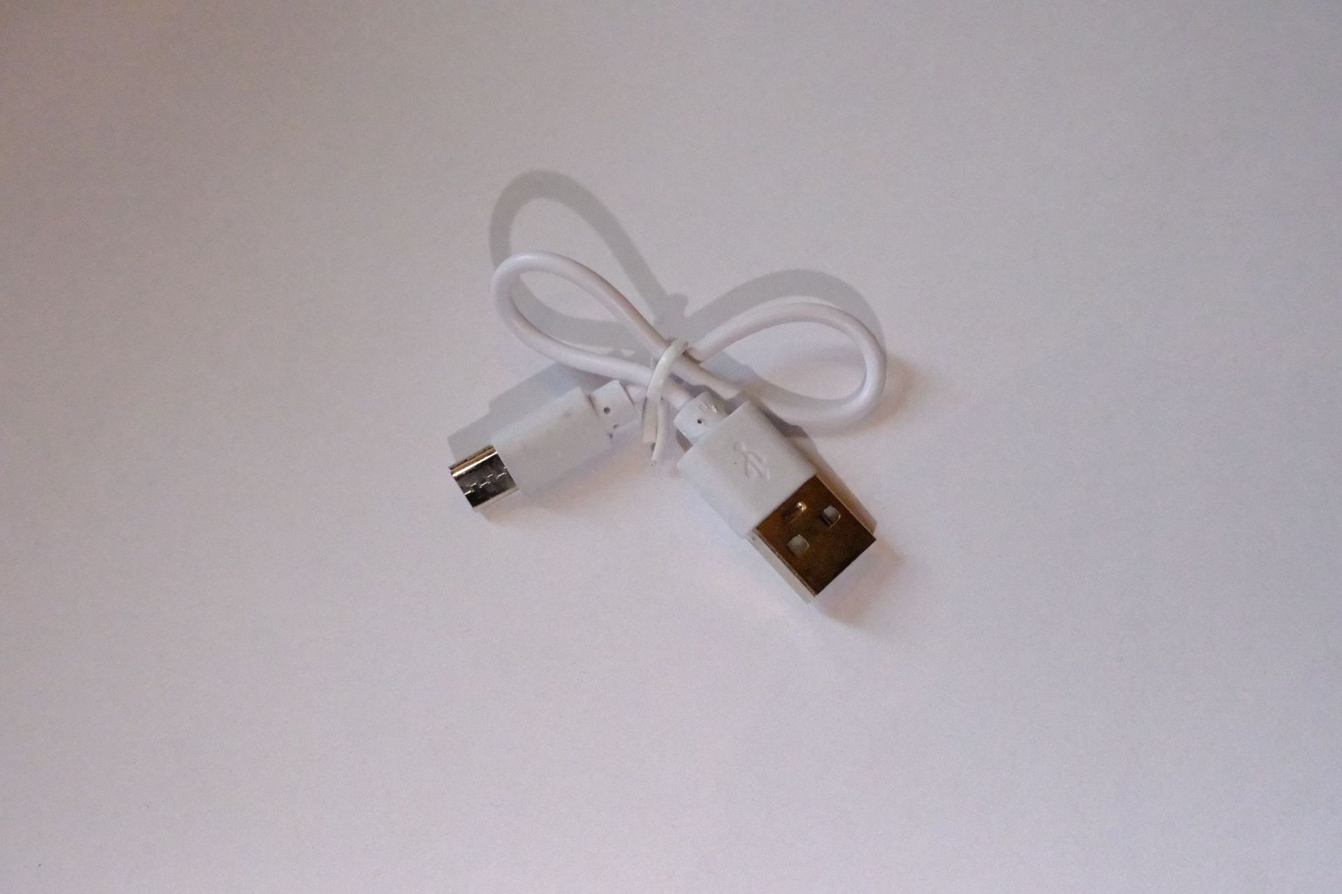 Şarj kablosu Küçük cihazlar, Bluetooth kulaklıklar, hoparlörler, evrensel kablo için uygun USB şarj kablosu Tip-C