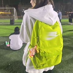 ファッションブランドの韓国版リュックサックの初高校の大学生のリュックサックの防水運動のかばんの新型の大容量のコンピュータは潮を包みます