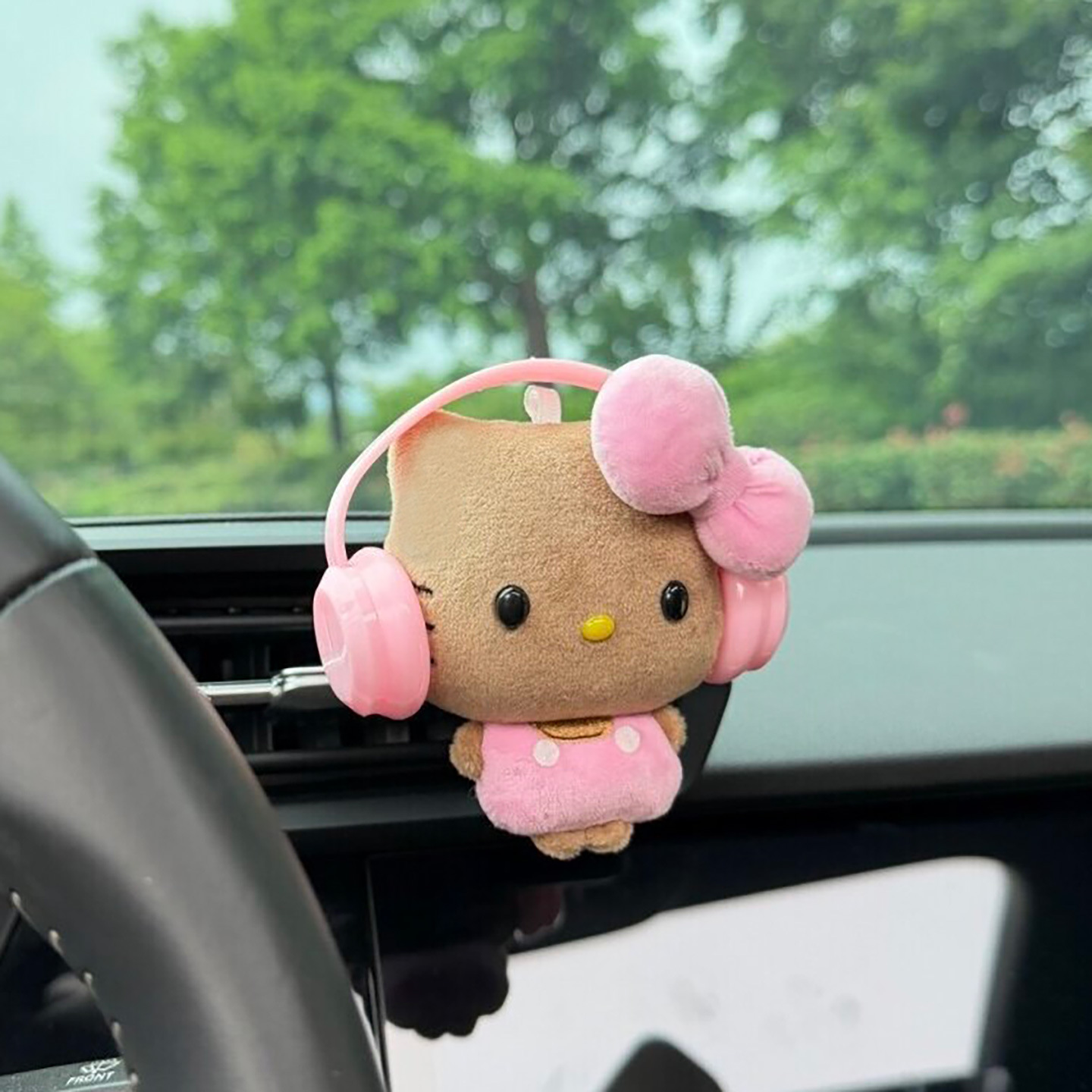 Creative Cat Headphone Car Air Vent Decoration Ornament Car Air Freshener Cute Car Interior New Car Gift for Girls