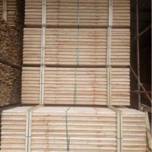 Greening Support Poles, Larch Tree Poles, Fir Poles, Peeled Finished Wood Core, Pile Driving Wood, Construction Site High-Voltage Line Poles