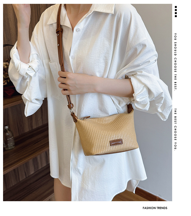 Summer niche underarm bag for women, 2025 new retro and fashionable handbag, versatile single-shoulder crossbody bucket bag full figure