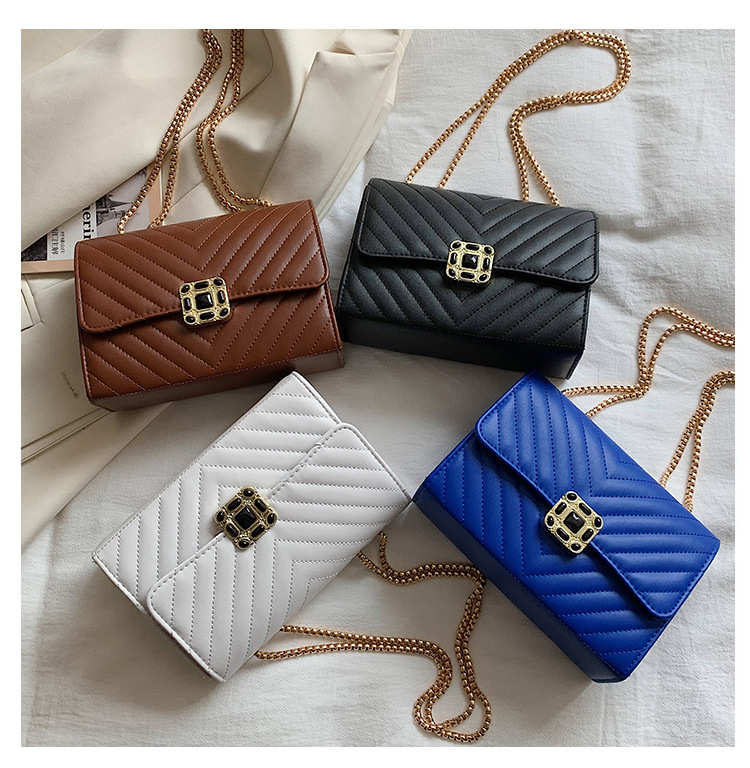 2022 Nouvelles Femmes De Mode De Diamant Plaid Petit Unique Épaule Messenger Sac display picture 6