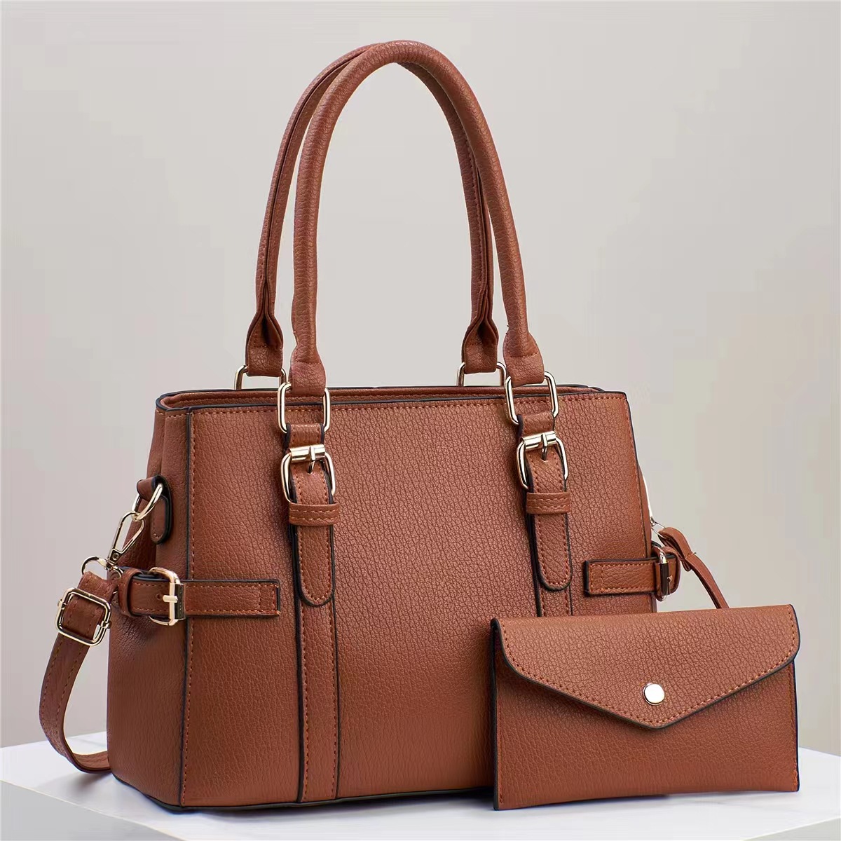 Women's Medium Leather Solid Color Vintage Style Classic Style Square Flip Cover Tote Bag display picture 1