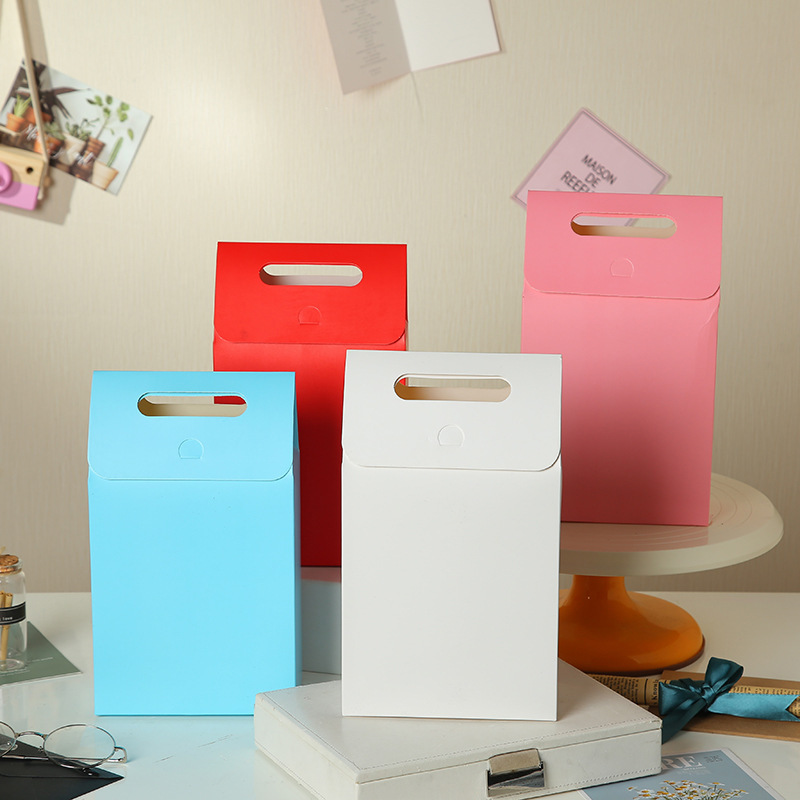 跨境纯色礼品盒牛皮纸翻盖包装纸袋派对装饰手提式节日礼品包装盒