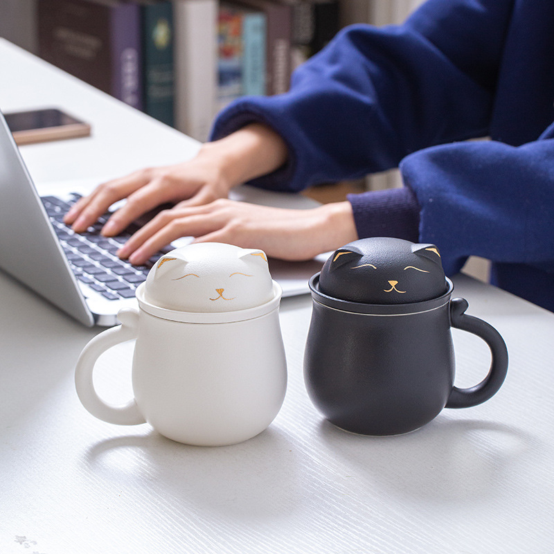 Ceramic Fortune Cat Water Cup Set of 3, Household Office Markers with Filter Lid Tea Separation Tea Cup Gift