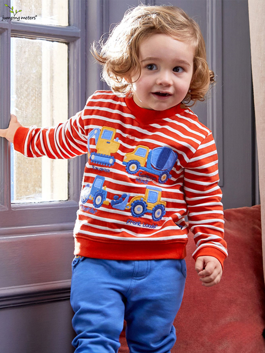 Cartoon children's sweatshirt for boys with a round collar