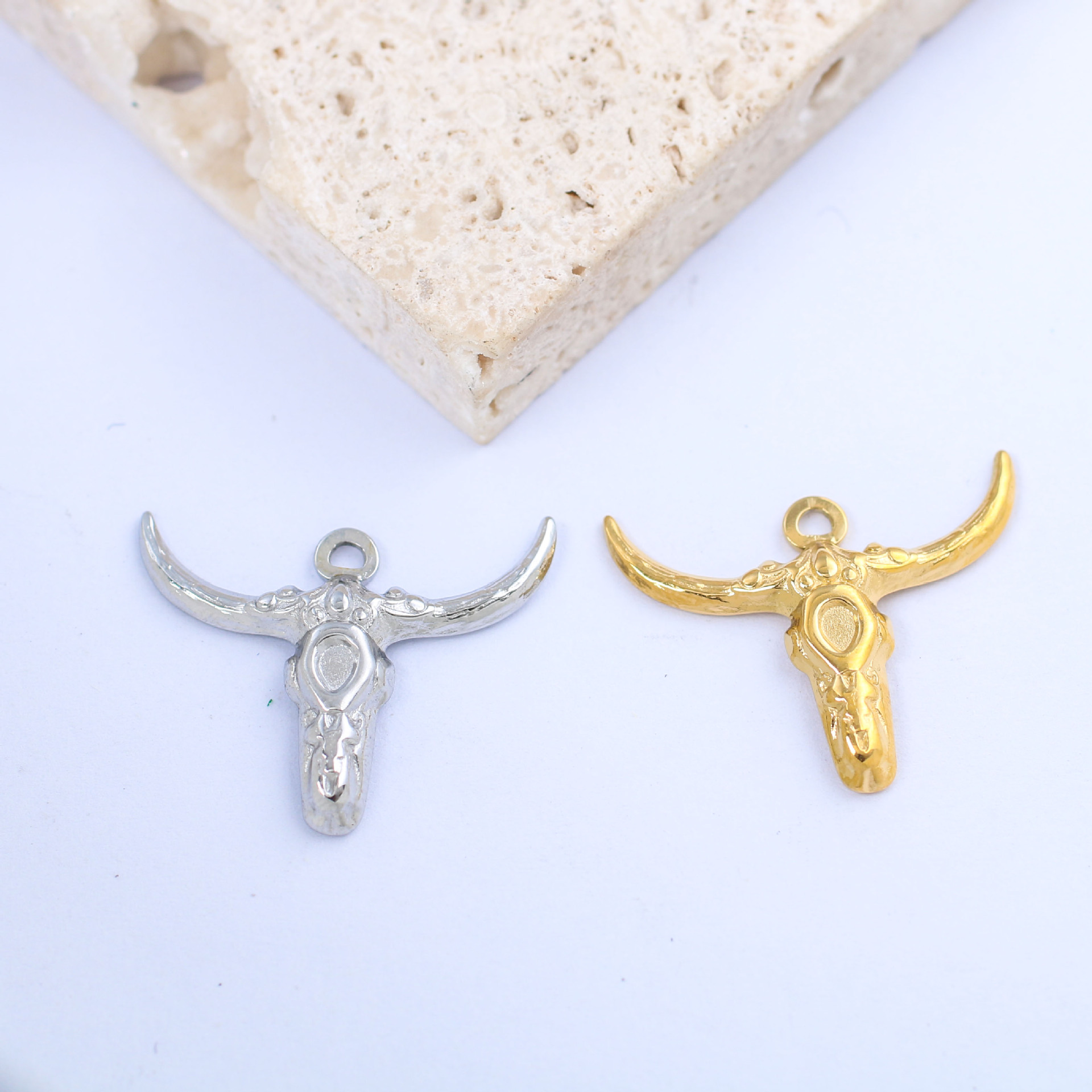 3 Stück Bull Head Charms Persönlichkeit Tier Edelstahl Anhänger DIY Halskette Armband Schmuck Zeug Erkenntnisse Zubehör – Detail 5