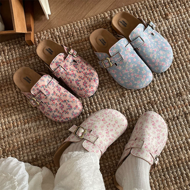 Взрывайте фея ветра ретро плоская подошва, тапочки, женские летние носки, новые 2025 с юбкой, полубуксировочные ботинки